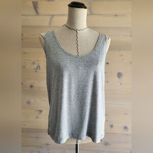 NWT FourLaps Athletic Surge Tank Top Heather Grey Black Back size M